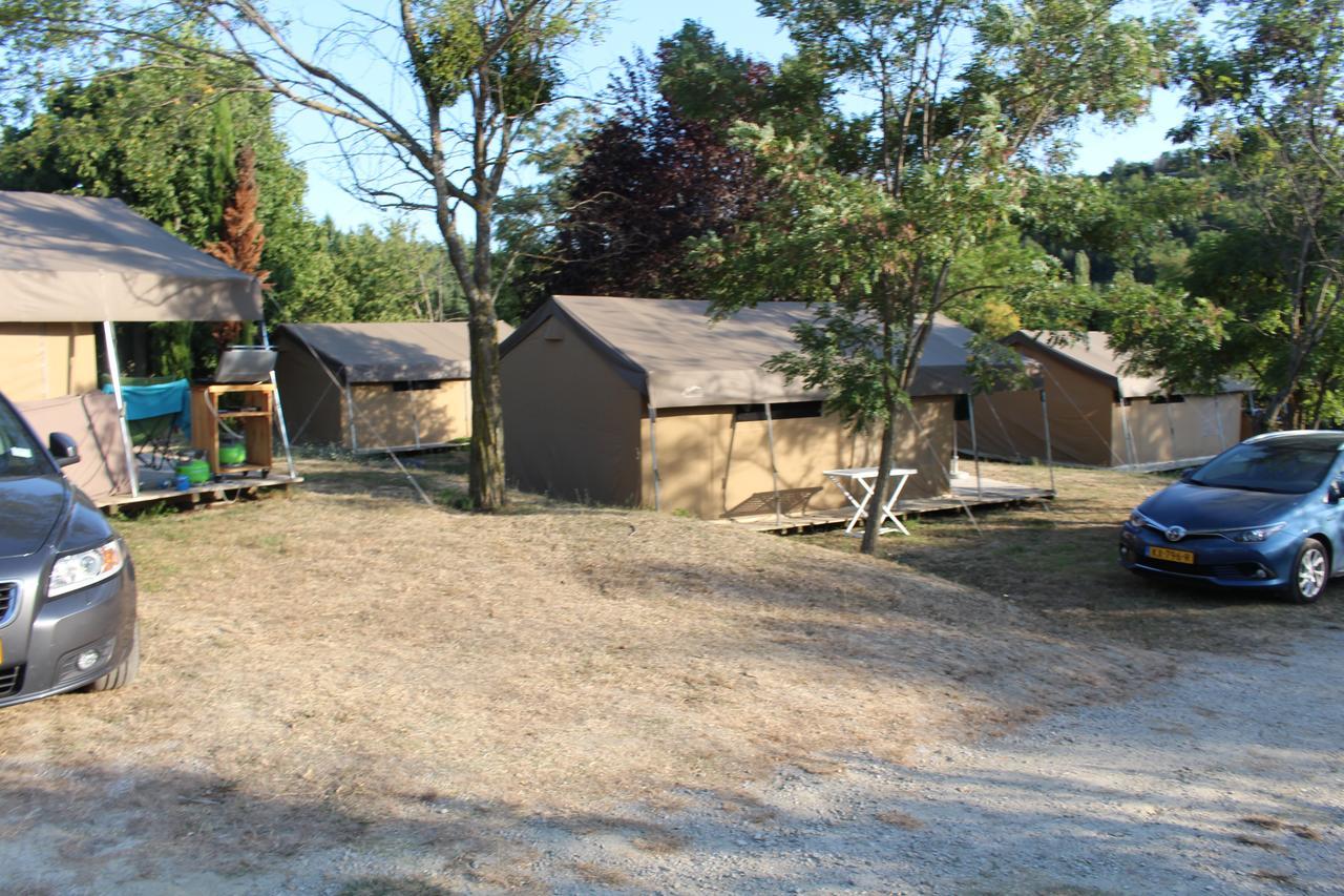 Camping Forcalquier Les Routes De Provence Hotel ภายนอก รูปภาพ